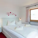 Hotel Bergidyll (Adults Only)